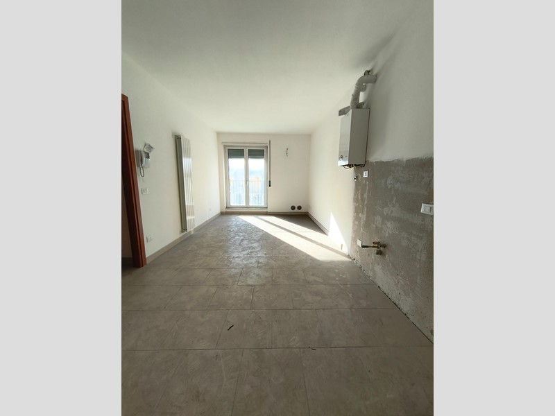 Trilocale in Vendita a Carrara, 145'000&euro;, 60 m²