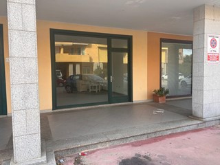Negozio in Vendita a Palau, 99'000&euro;, 69 m²