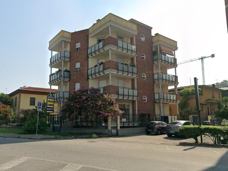 Box in Vendita a Trezzano sul Naviglio, 6'750&euro;, 17 m²
