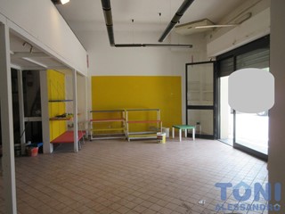 Immobile commerciale in Vendita a Empoli, 95'000&euro;, 75 m²