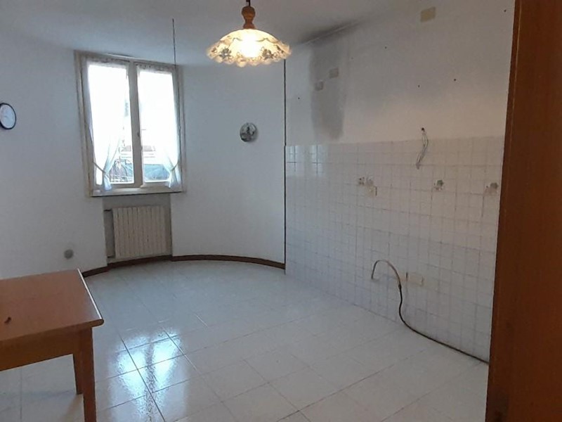 Appartamento in Vendita a Massa, 319'000€, 115 m², con Box