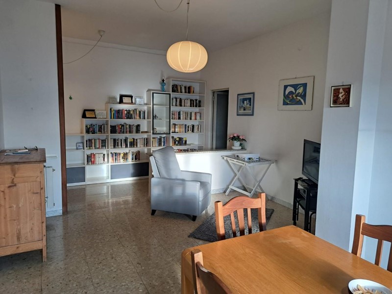 Appartamento in Vendita a Carrara, zona Marina di Carrara, 189'000&euro;, 120 m²