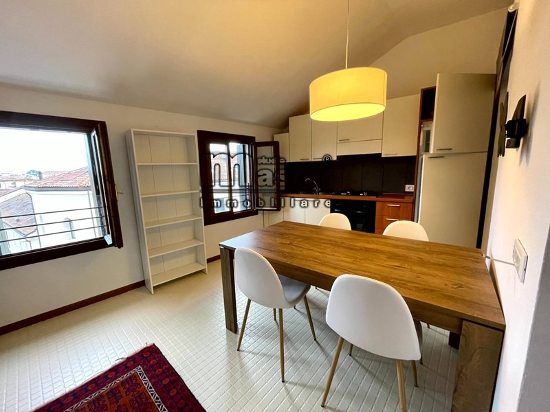 Trilocale in Affitto a Treviso, 1'000&euro;, 70 m²