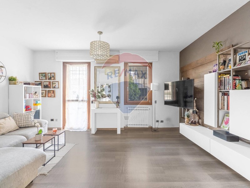 Trilocale in Vendita a Parabiago, 179'000&euro;, 99 m²