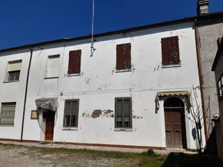 Casa Indipendente in Vendita a Ferrara, 34'000&euro;, 120 m²