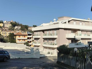 Bilocale in Vendita a Acquaviva Picena, 130'000&euro;, 62 m²