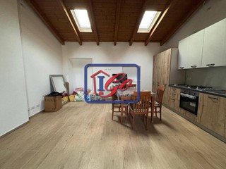 Trilocale in Vendita a Filago, 119'000&euro;, 90 m²