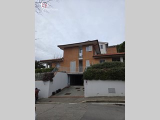 Trilocale in Vendita a Greve in Chianti, 360'000&euro;, 106 m²