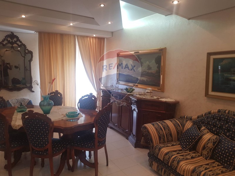 Appartamento in Vendita a Gela, 75'000&euro;, 116 m²
