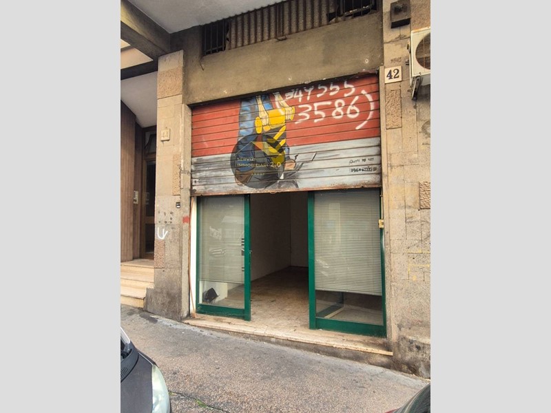 Immobile commerciale in Vendita a Roma, 79'000&euro;, 60 m²