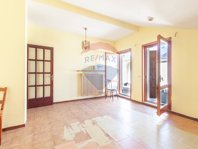 Attico in Vendita a Viadana, 60'000&euro;, 103 m²