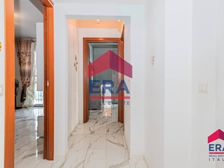 Bilocale in Vendita a Corsico, 220'000&euro;, 72 m²