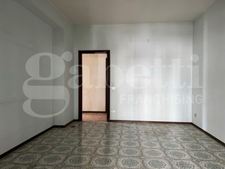 Trilocale in Vendita a Brindisi, 98'000&euro;, 120 m²