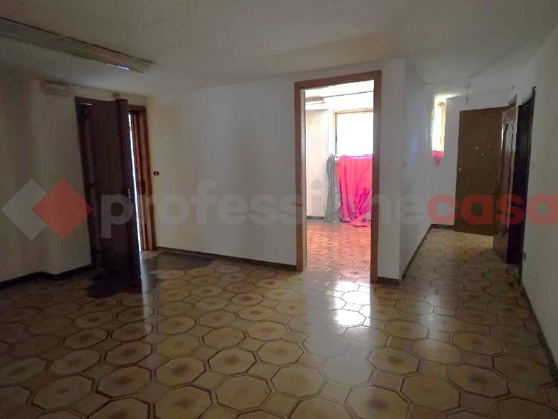 Trilocale in Vendita a Nocera Superiore, 80'000&euro;, 80 m²