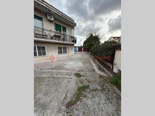 Trilocale in Vendita a Guidonia Montecelio, 250'000&euro;, 150 m²