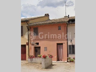 Casa Indipendente in Vendita a Montefalco, 30'000&euro;, 120 m²