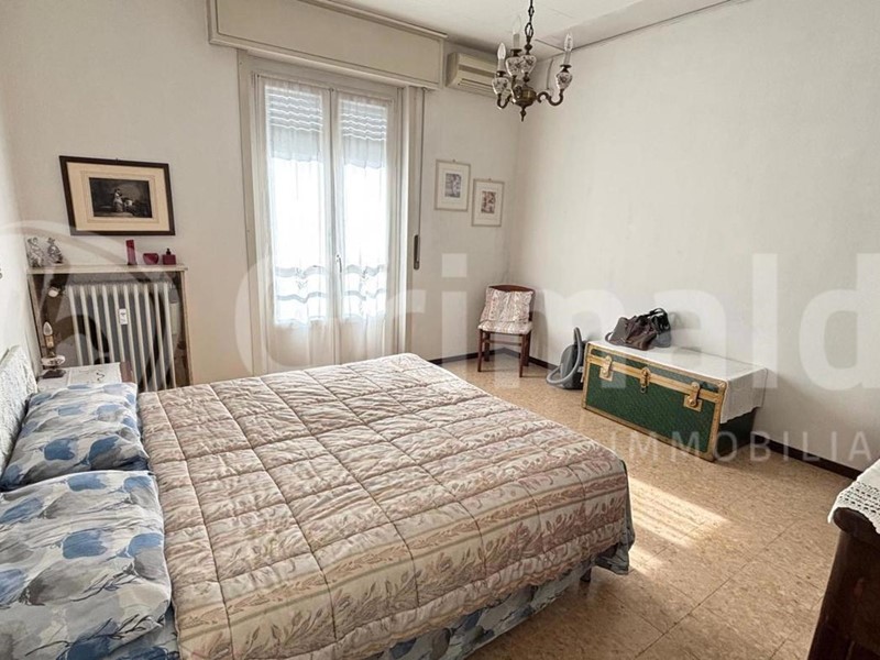 Trilocale in Vendita a Abbiategrasso, 159'000&euro;, 90 m², con Box