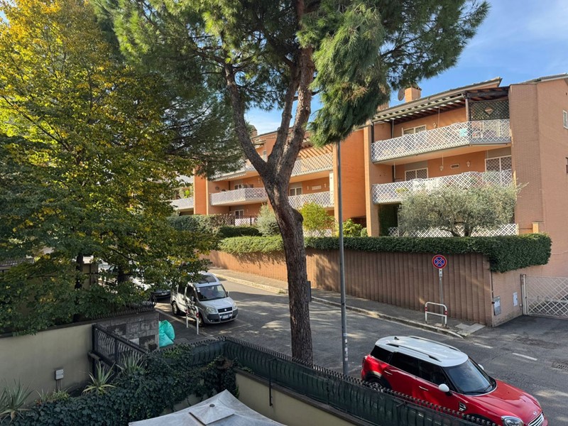 Bilocale in Affitto a Roma, 1'100€, 78 m², arredato