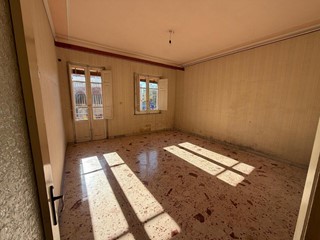 Trilocale in Vendita a San Giovanni la Punta, 69'000&euro;, 70 m²