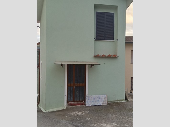 Casa Semi Indipendente in Vendita a Massarosa, zona Bozzano, 170'000&euro;, 90 m²