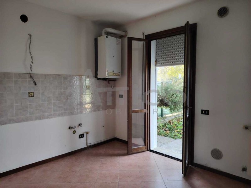 Casa Indipendente in Vendita a Boara Pisani, 185'000&euro;, 120 m², con Box