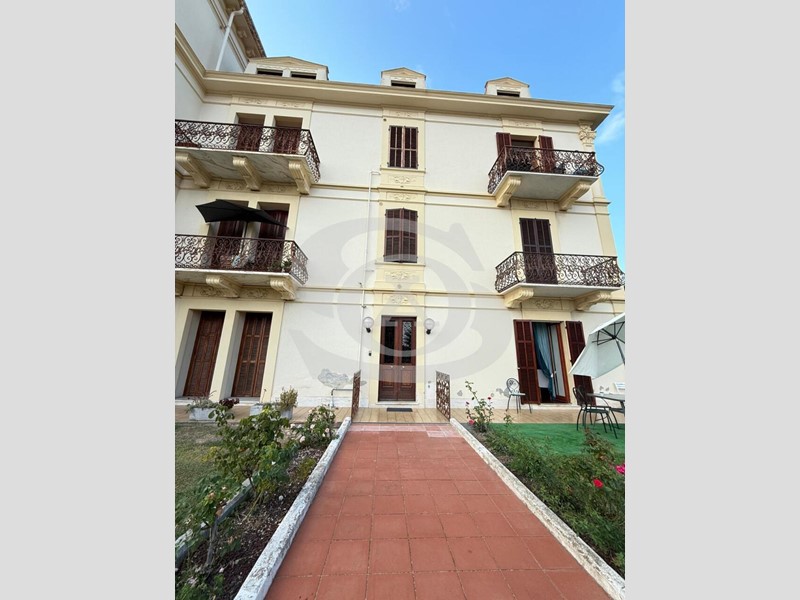 Trilocale in Vendita a Sanremo, 630'000&euro;, 153 m²