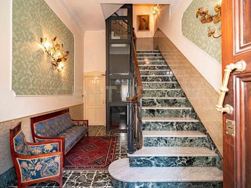 Casa Semi Indipendente in Vendita a Piazza Armerina, 350'000&euro;, 370 m², arredato