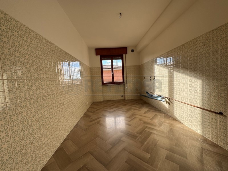 Quadrilocale in Vendita a Bassano del Grappa, 260'000&euro;, 155 m², con Box