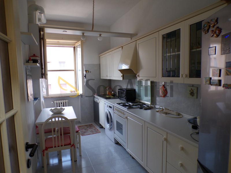 Bilocale in Affitto a Pavia, zona Crosione, 700&euro;, 60 m², arredato