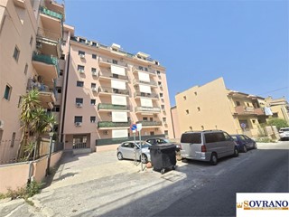 Quadrilocale in Vendita a Bagheria, 159'000&euro;, 135 m²