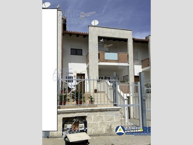 Villetta a schiera in Vendita a Formia, 74'100&euro;, 177 m²