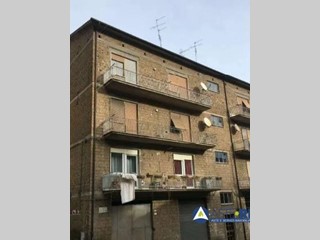 Trilocale in Vendita a Carbognano, 16'500&euro;, 130 m²