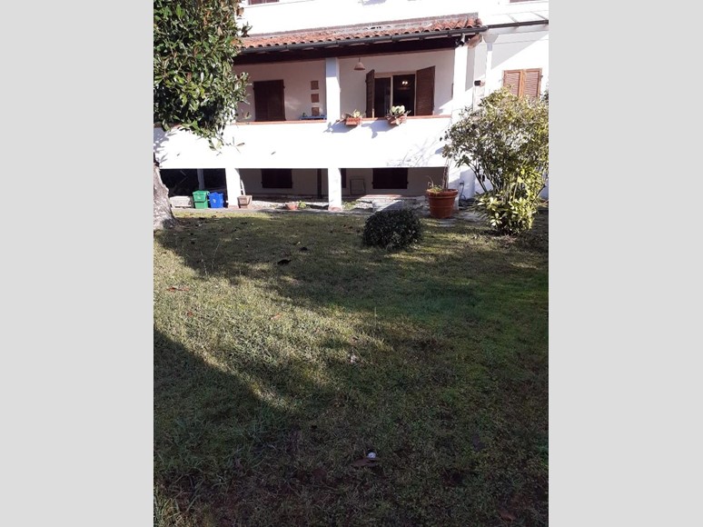 Casa Semi Indipendente in Vendita a Massa, zona Poveromo, 690'000&euro;, 90 m², arredato