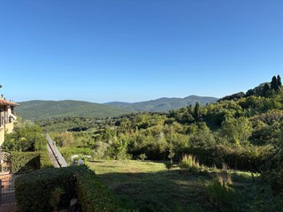 Trilocale in Vendita a Rosignano Marittimo, zona Nibbiaia, 157'000&euro;, 65 m², arredato, con Box