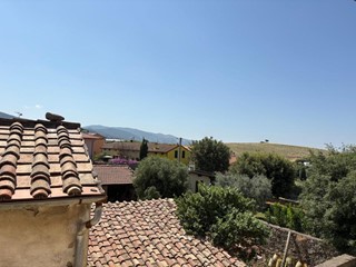 Trilocale in Vendita a Santa Luce, zona Pieve di Santa Luce, 106'000&euro;, 76 m², arredato