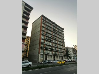 Trilocale in Vendita a Torino, 71'250&euro;, 83 m²