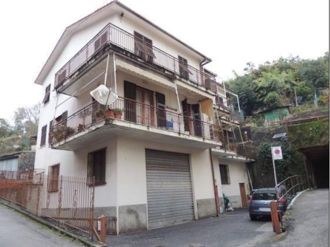 Quadrilocale in Vendita a Rapallo, 85'500&euro;, 78 m²