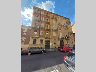 Trilocale in Vendita a Torino, 34'500&euro;, 82 m²
