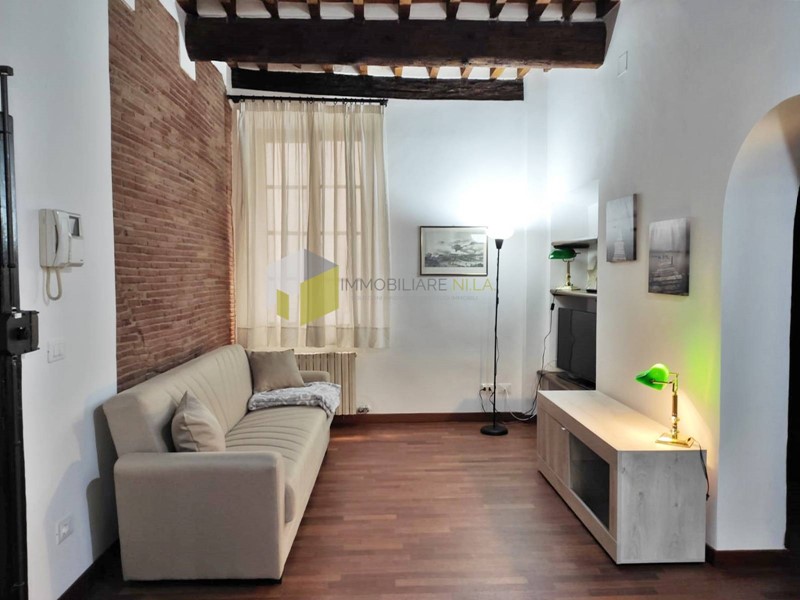 Trilocale in Affitto a Pisa, 850&euro;, 80 m², arredato