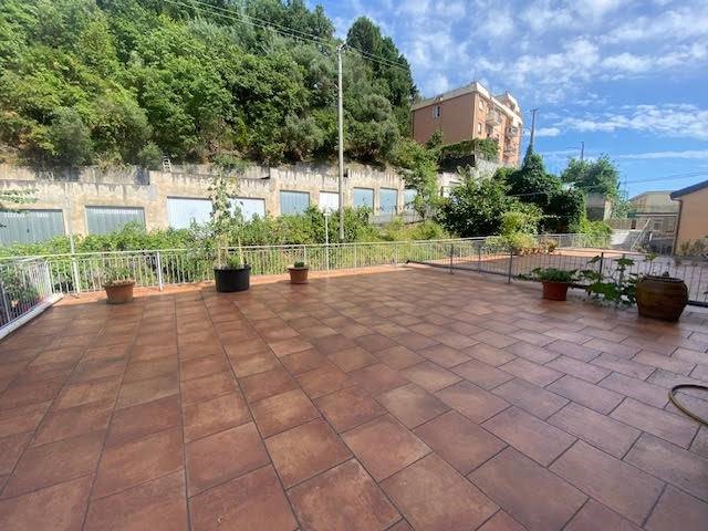 Trilocale in Vendita a Albisola Superiore, 195'000&euro;, 82 m²