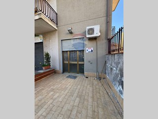 Immobile commerciale in Vendita a Sant'Agata li Battiati, 38'000&euro;, 25 m²