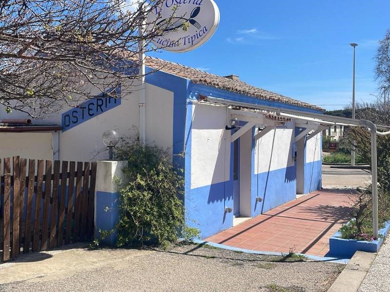 Attività commerciale in Vendita a Santa Teresa Gallura, 300'000&euro;, 507 m²