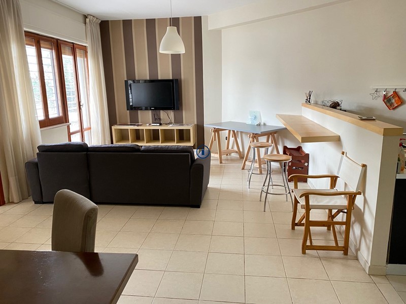 Bilocale in Vendita a Caserta, 100'000&euro;, 65 m²