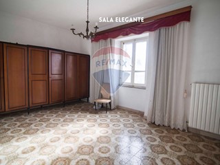 Casa Semi Indipendente in Vendita a Roccastrada, 140'000&euro;, 168 m²