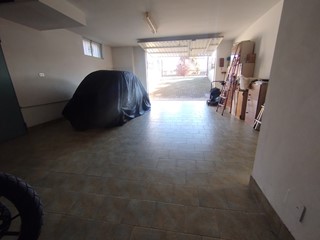 Villa in Vendita a Airasca, 319'000&euro;, 300 m², con Box