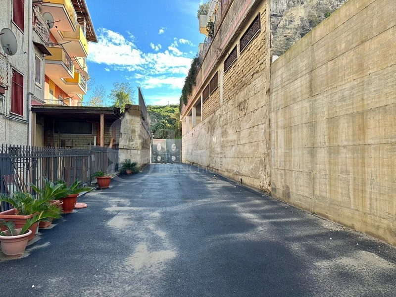 Box in Affitto a Marano di Napoli, 110&euro;, 250 m²