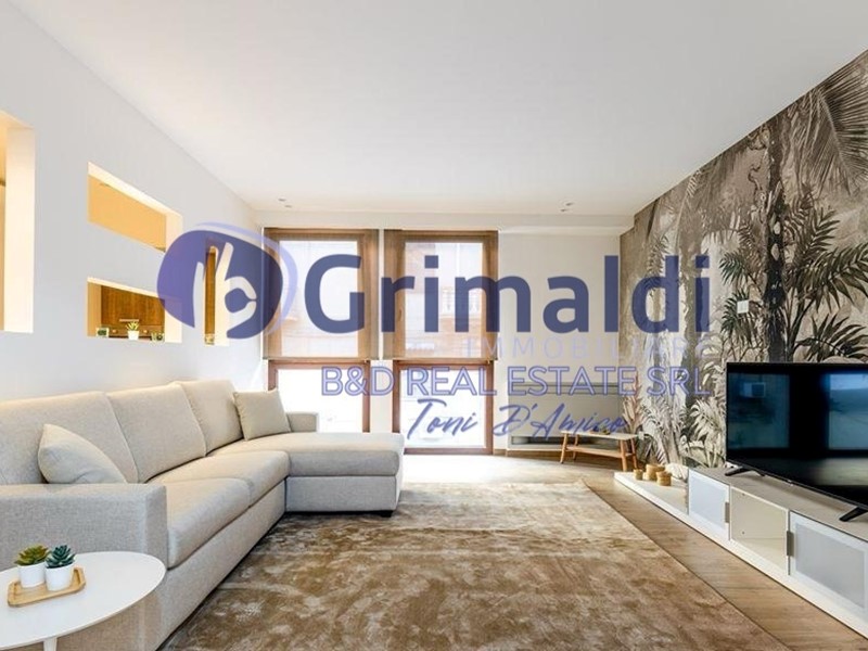 Trilocale in Vendita a Palermo, 420'000&euro;, 105 m²