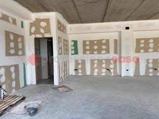 Negozio in Vendita a Alatri, 125'000&euro;, 60 m²