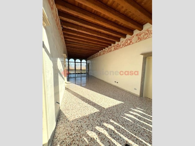 Appartamento in Vendita a Stra, 540'000&euro;, 180 m²