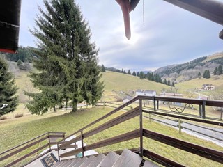 Villa in Vendita a Foza, 248'000&euro;, 200 m², arredato, con Box